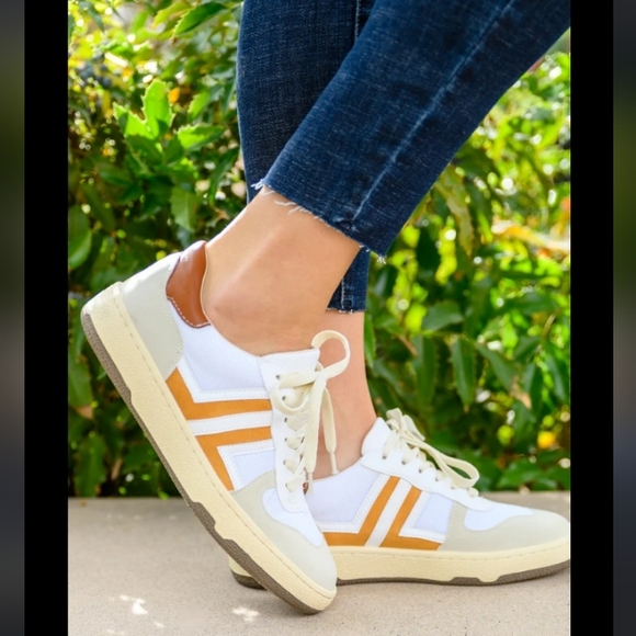 Mi.iM Shoes - Mi.iM Sneakers Women's Size 9